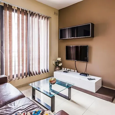 Cosy 2 Bedroom Maisonette Holiday home
